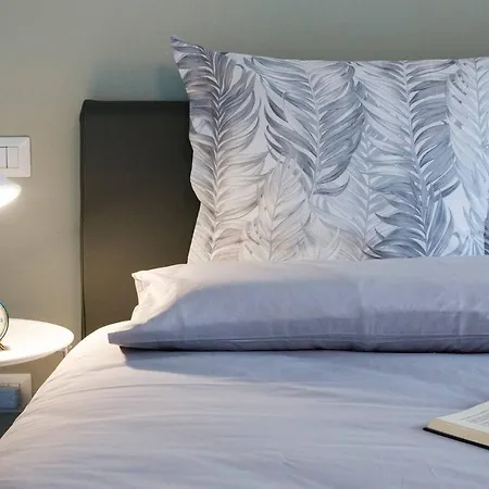 Апартаменты Hintown T-rio Flat 3 Комо